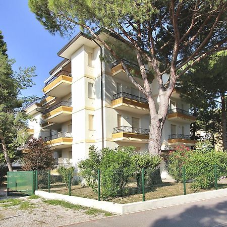 Residenza Ibsen Leilighet Lignano Sabbiadoro Eksteriør bilde
